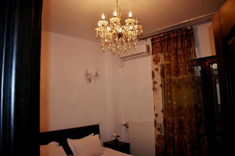 Studio Apartment image 1