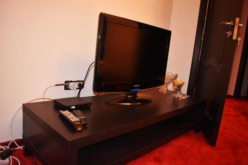 Studio Apartment image 2
