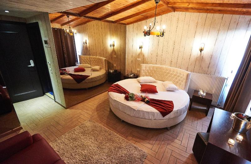 Superior Double Room image 2