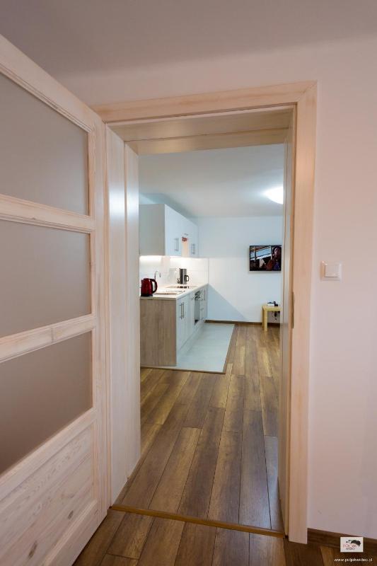One-Bedroom Apartment image 3