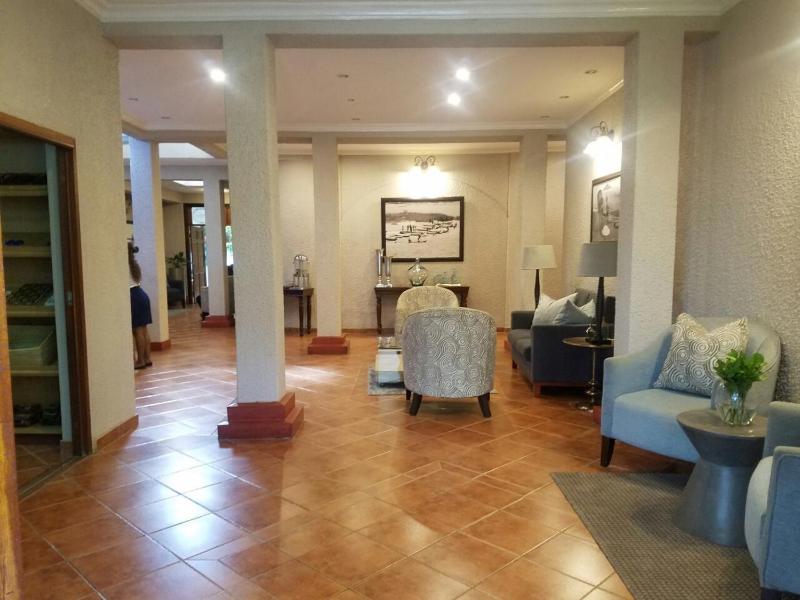 Ufulu Gardens Hotel - image 8