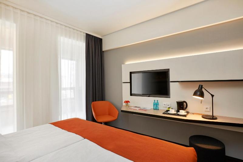 Business Double Room image 4