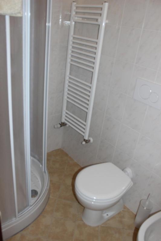 Single Room image 2