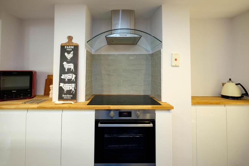 Central Regency Town House - image 37