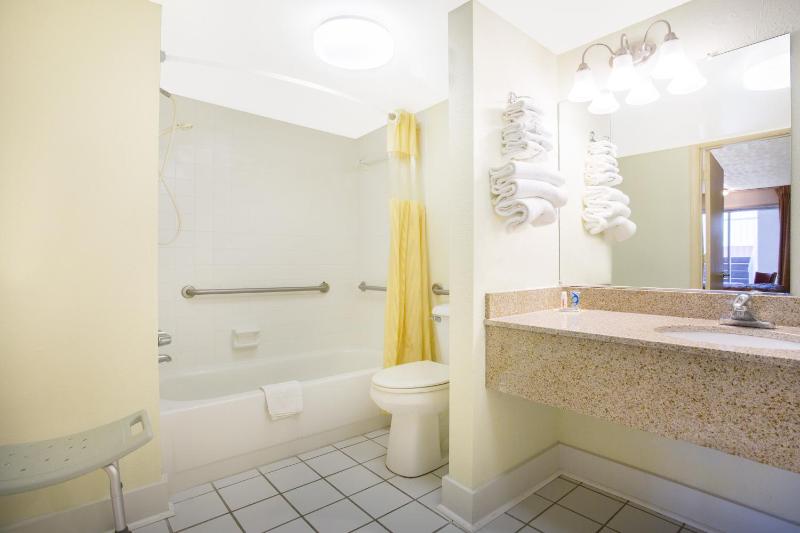 Double Room - Disability Access/Non-Smoking image 4