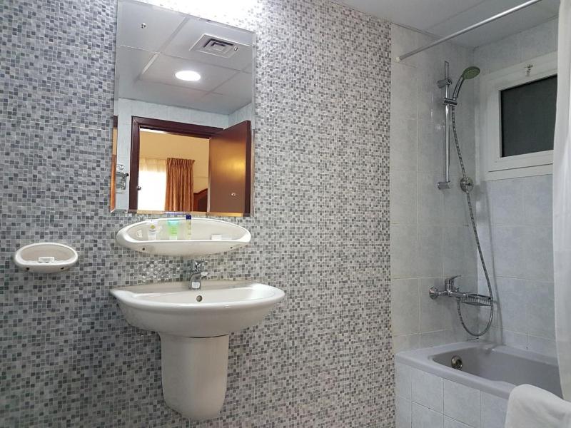 Executive Suite image 4