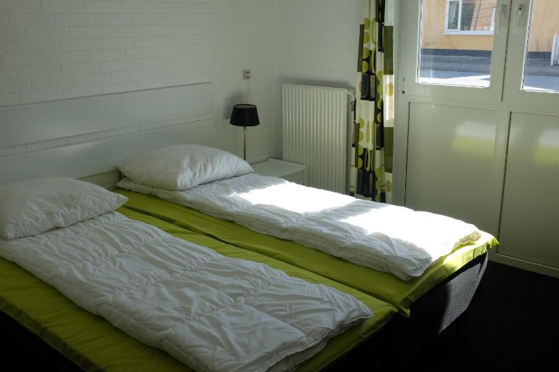 Deluxe Family Room (B-Plus) image 1