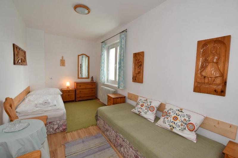 Family Room image 2