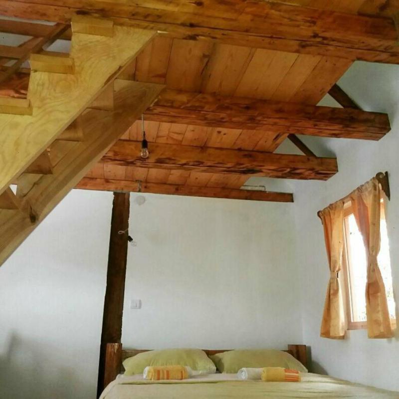 Chalet image 2