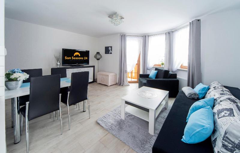 Eleganckie i Stylowe Apartamenty Sun Seasons 24 w Karpaczu z Parkingiem by Noclegi Renters - image 34