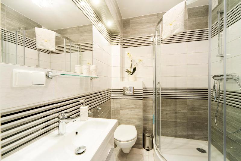 Eleganckie i Stylowe Apartamenty Sun Seasons 24 w Karpaczu z Parkingiem by Noclegi Renters - image 23