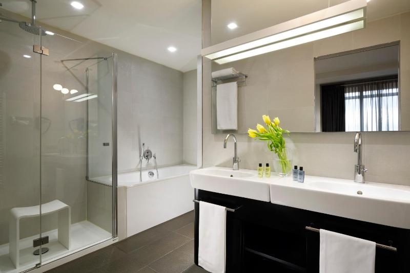 Suite image 4