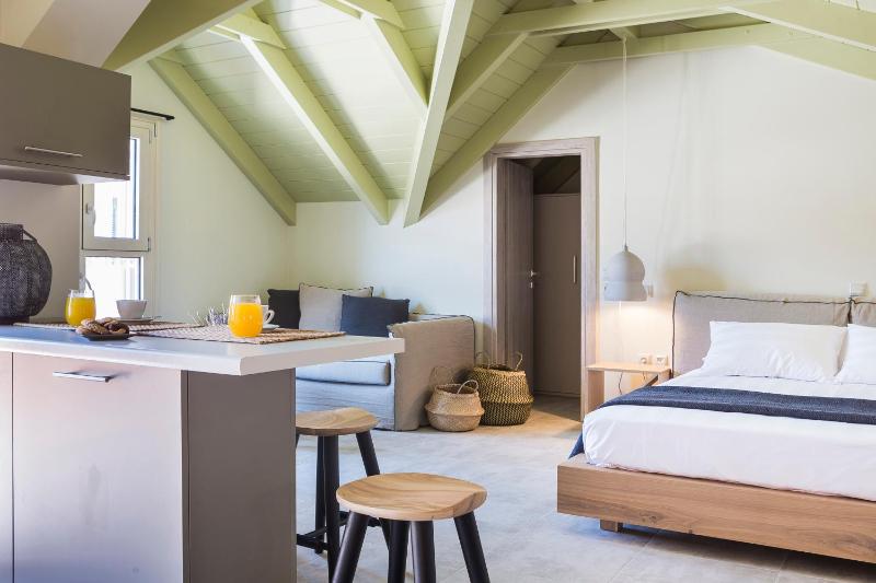 Argostoli Marina Suites - image 30