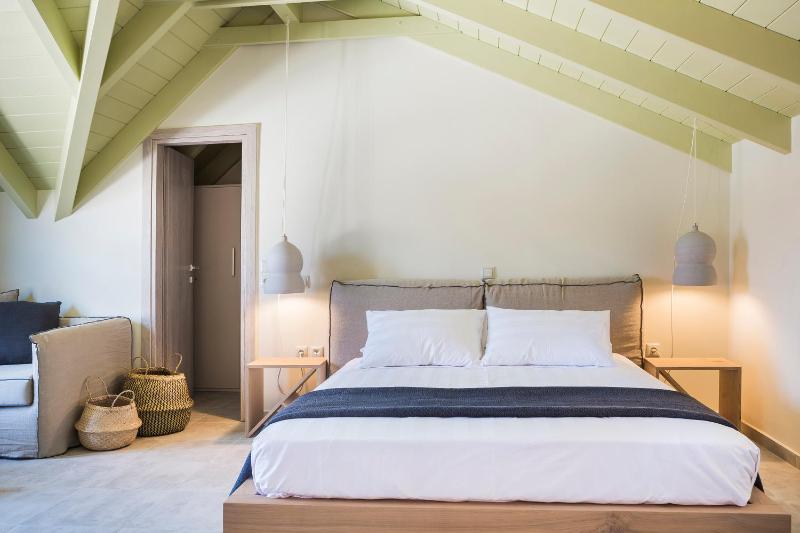 Argostoli Marina Suites - image 37