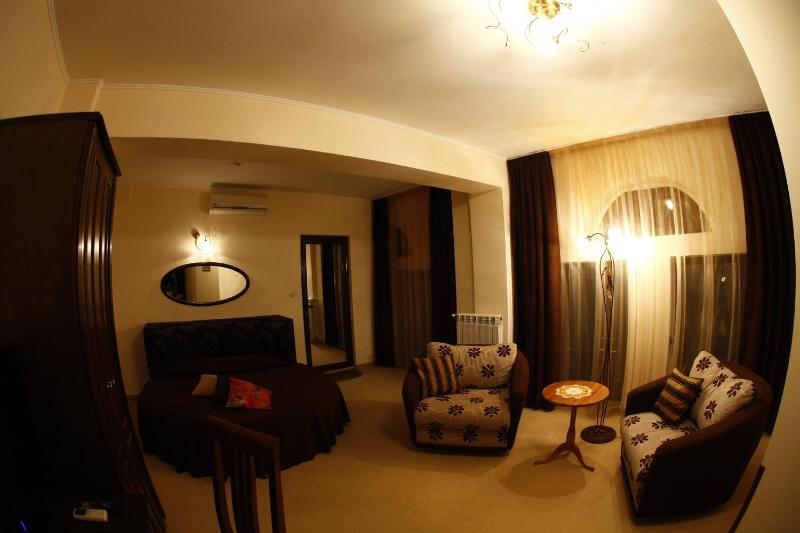 Lux Double Room   image 4
