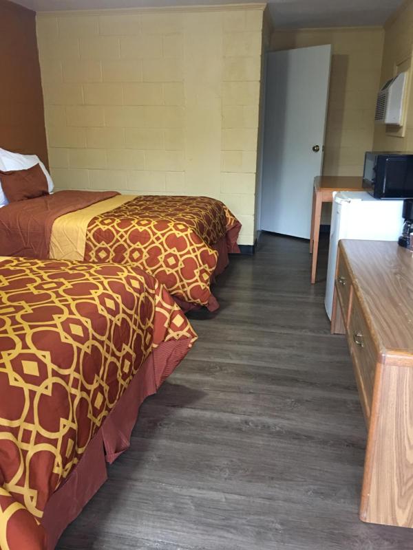 Double Room with Two Double Beds - Non-Smoking image 1