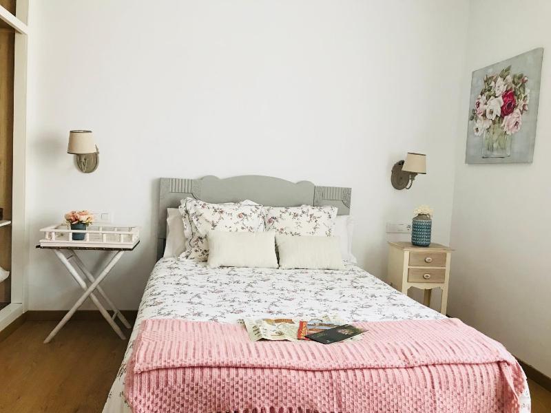 Double Room with Private Bathroom image 2