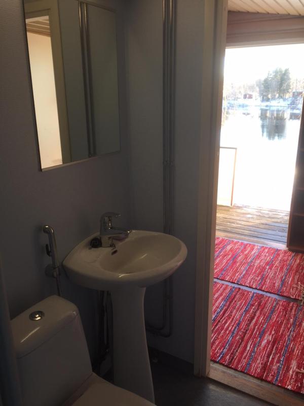 Economy Cottage (1 Adult) image 4