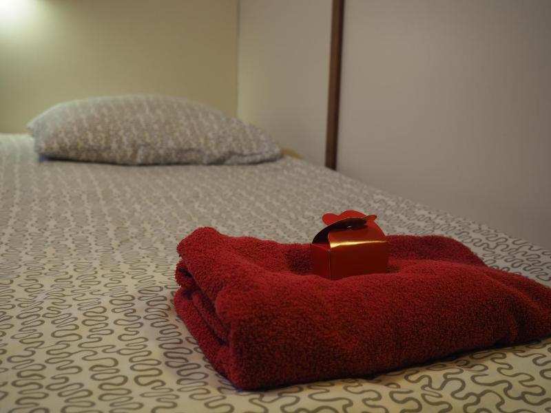 Twin Room image 1