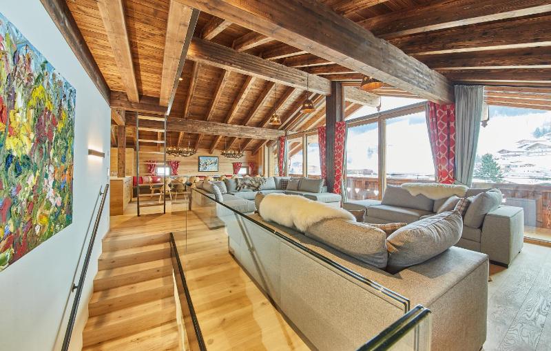 Chalet image 1