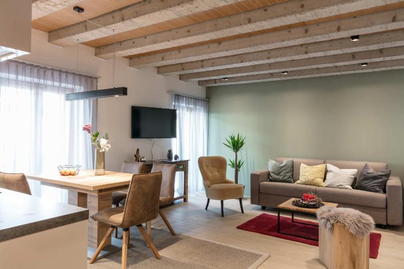 One-Bedroom Apartment image 1