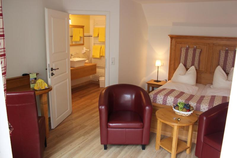 Double Room image 1