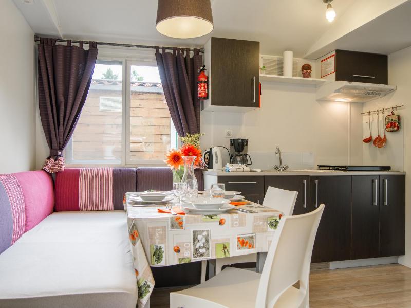 Bungalow (2-4 Adults) image 1