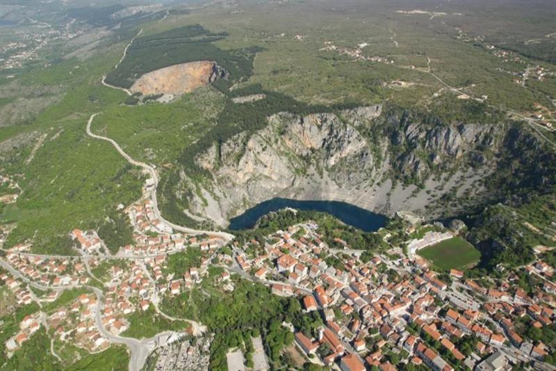 Apartmani Baška Voda - image 6