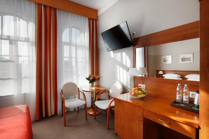 Standard Double or Twin Room image 2