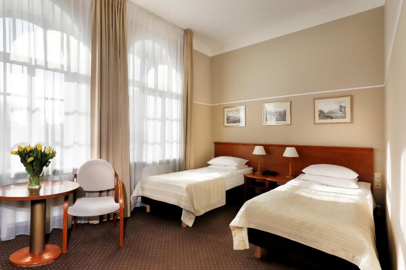 Standard Double or Twin Room image 2