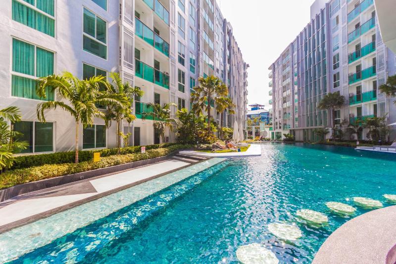 City Center Residence By Pattaya Sunny Rentals - image 7