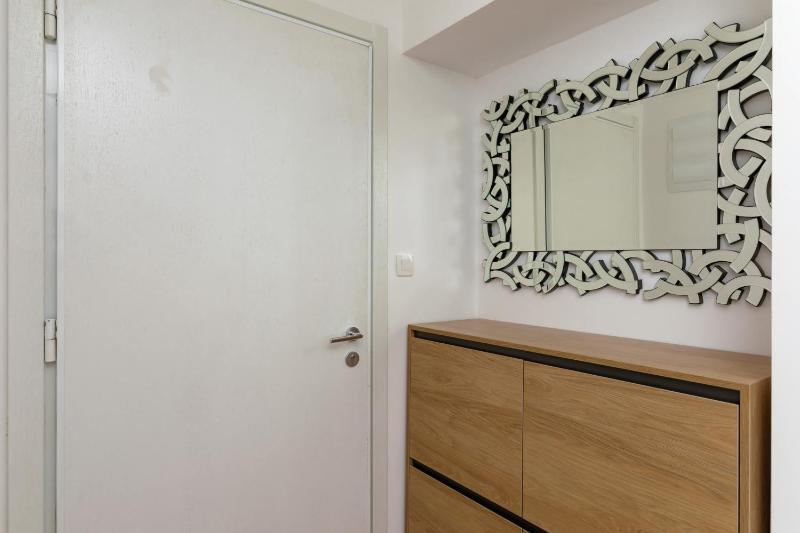 Apartment with Sea View image 3