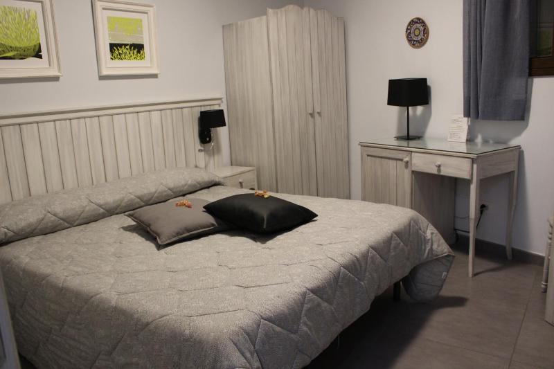 Double Room with Sauna Access image 2