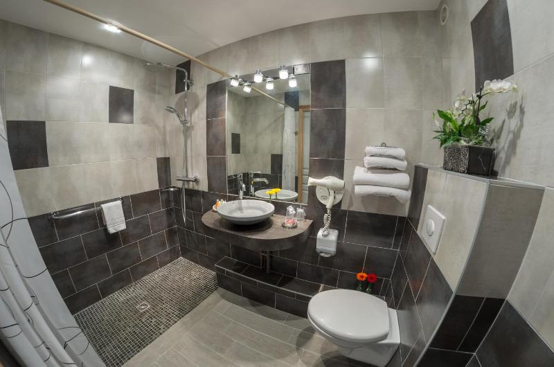 Junior Suite image 2