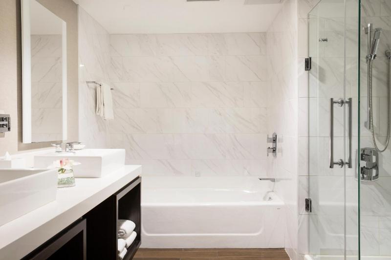 Junior Suite image 2