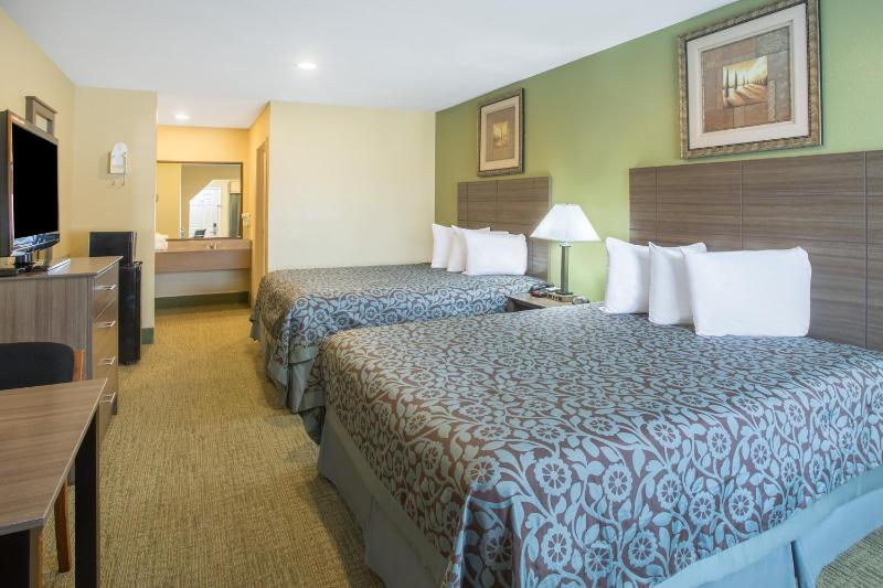 Double Room image 1