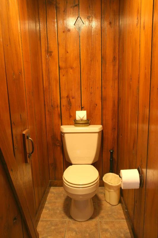 Queen Room - Wild West Theme image 2