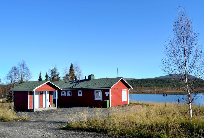 Two-Bedroom House image 4