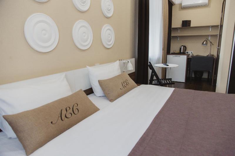 Standard Double or Twin Room image 1