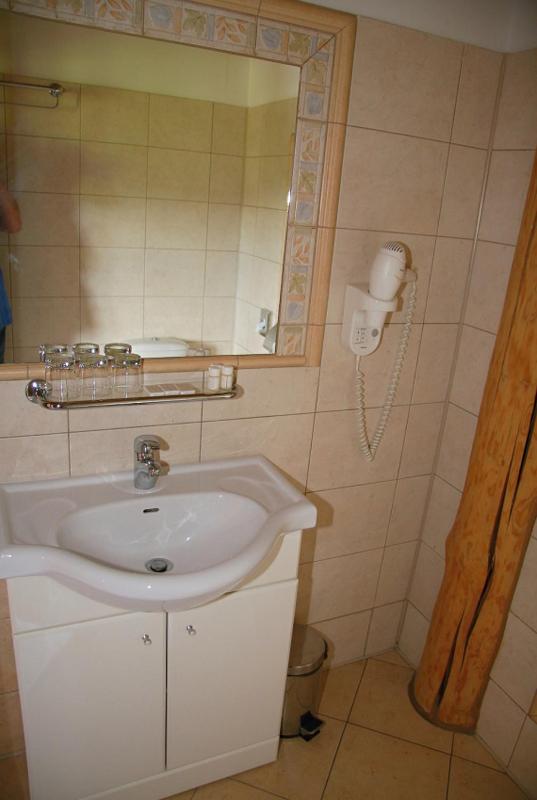 Double or Twin Room image 2