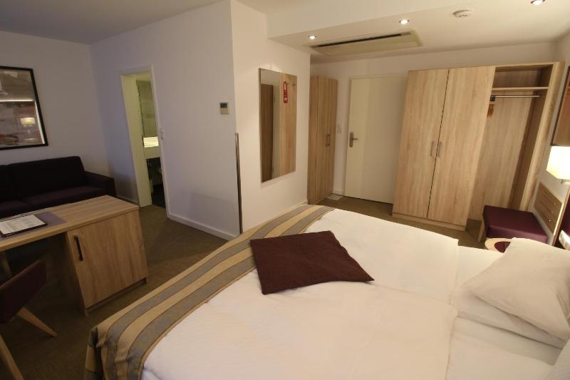 Junior Suite image 3