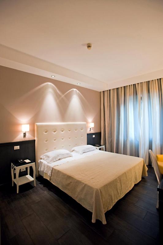 Superior Double or Twin Room image 3