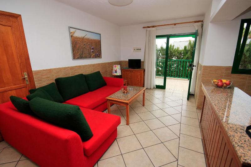 Standard One-Bedroom Apartment image 4