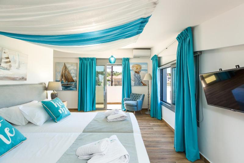 Contessa del Mare - Beachfront Living by etouri - image 9