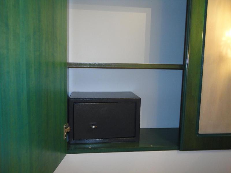 Standard Studio A1 image 4