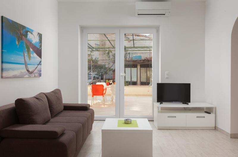 Apartment - Ground Floor image 2