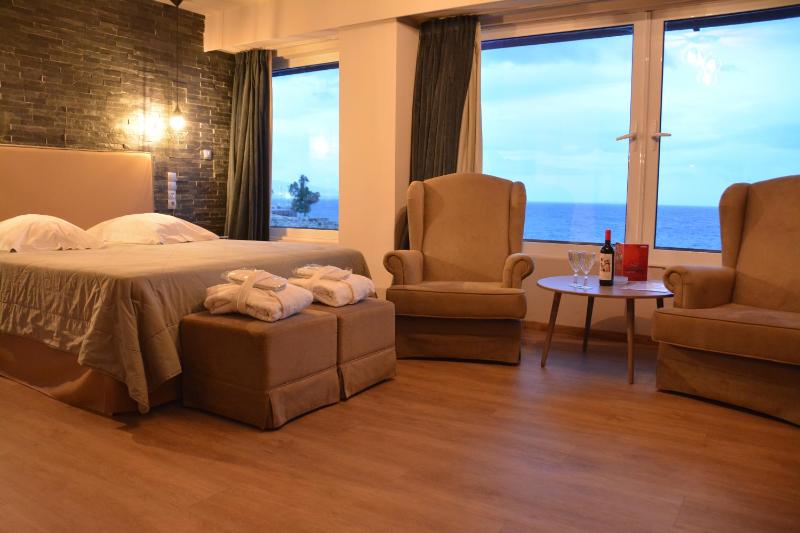 Deluxe Junior Suite with Sea View image 1