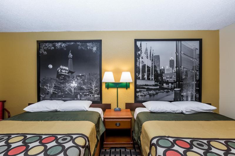Queen Room - Non-Smoking image 1