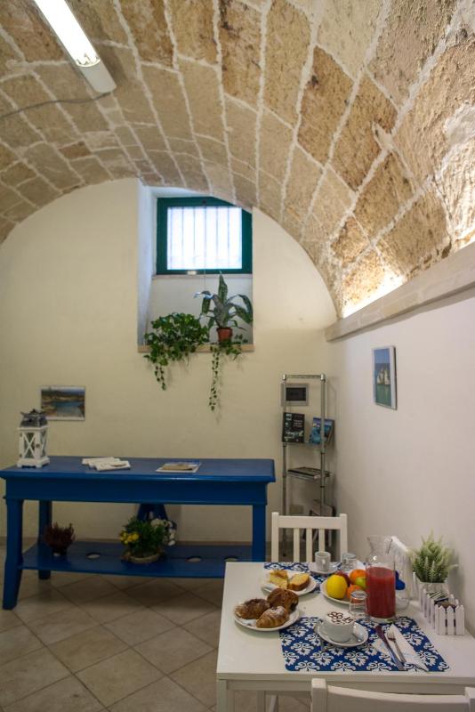 King Room with Garden View image 3