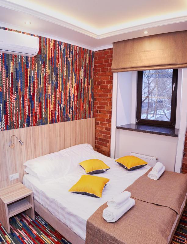 Standard Double Room image 3